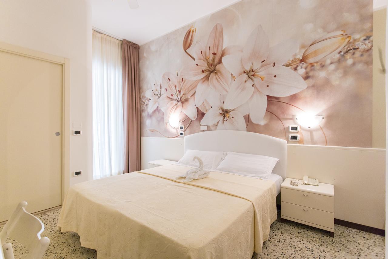 Sirena Boutique Hotel Gabicce Mare Luaran gambar