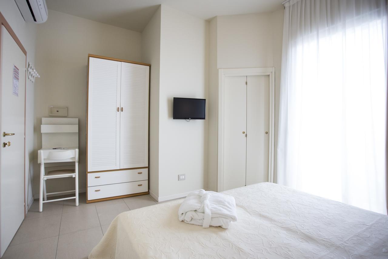 Sirena Boutique Hotel Gabicce Mare Luaran gambar
