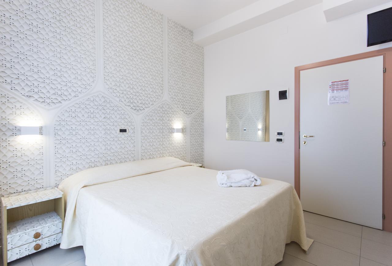 Sirena Boutique Hotel Gabicce Mare Luaran gambar